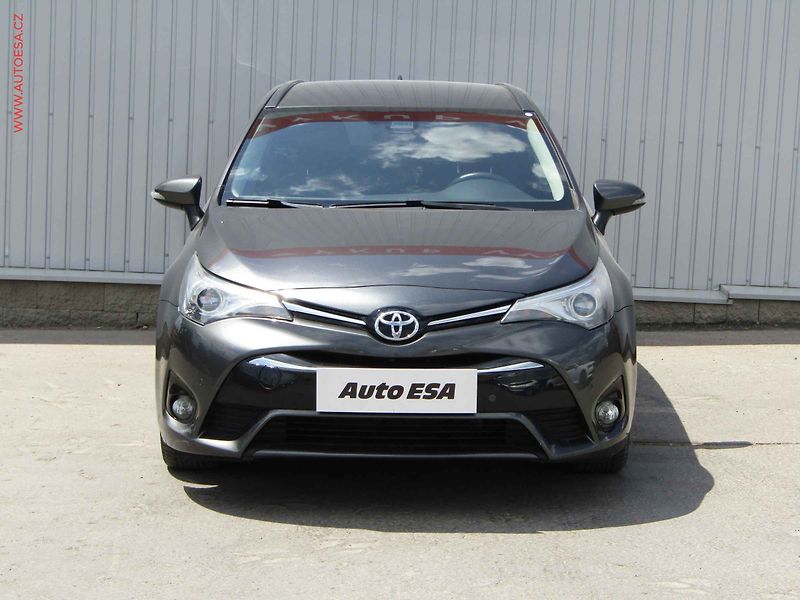 Toyota Avensis (2015) 2.0 D, ČR - fotka 2 z 18