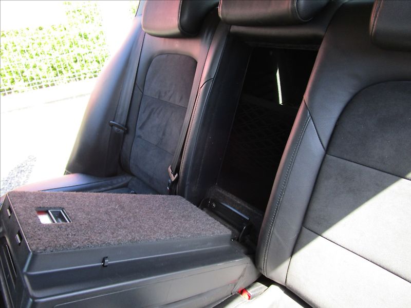 Škoda Superb 2.0TDi DSG, Elegance - fotka 32 z 46