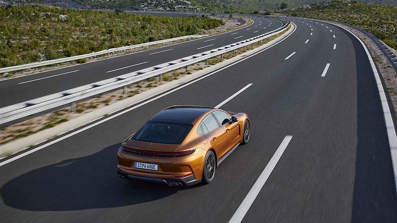 Česká premiéra Porsche Panamera v pražském bytě
