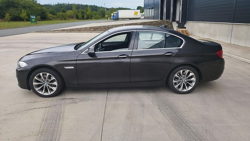 BMW Řada 5 (2014) 520d,X-drive,volat-608 081 843 - fotka 6 z 19