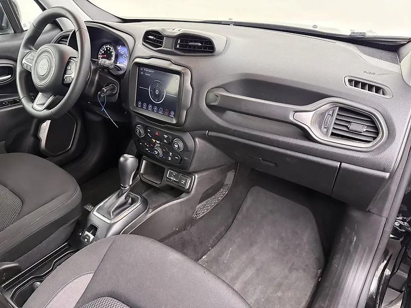 Jeep Renegade 1.5T MHEV T4 Aut. Limited DPH  - fotka 4 z 8