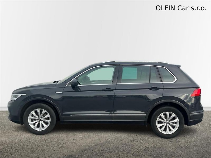 Volkswagen Tiguan 2,0 TDi 110kW 7DSG LIFE - fotka 10 z 27