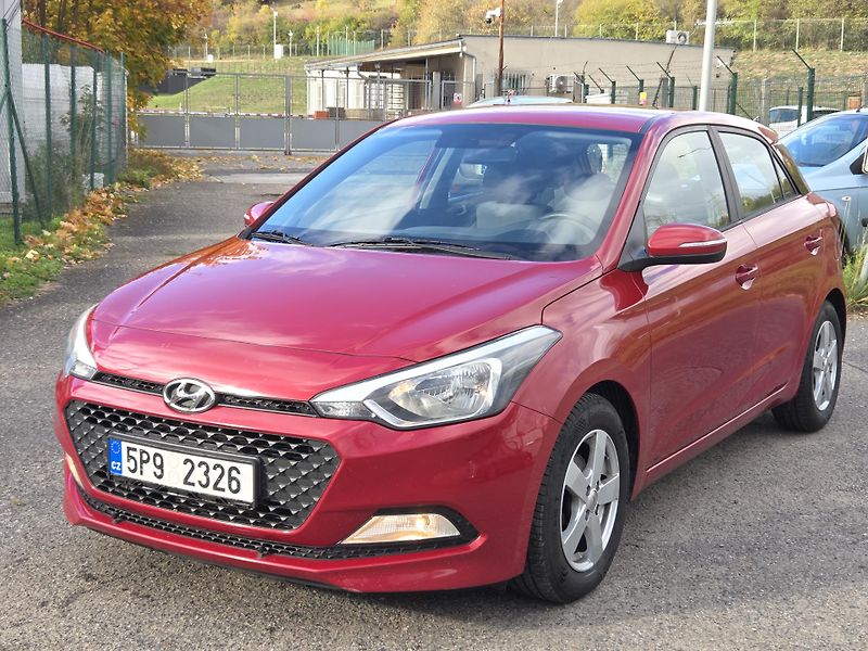 Hyundai i20 1,2i  lze i na splátky všem! - fotka 1 z 11