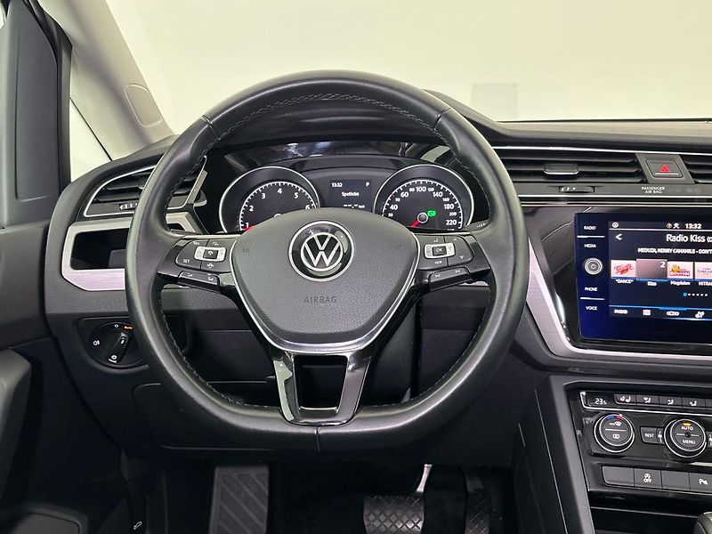 Volkswagen Touran Maraton Edition DSG - fotka 18 z 30