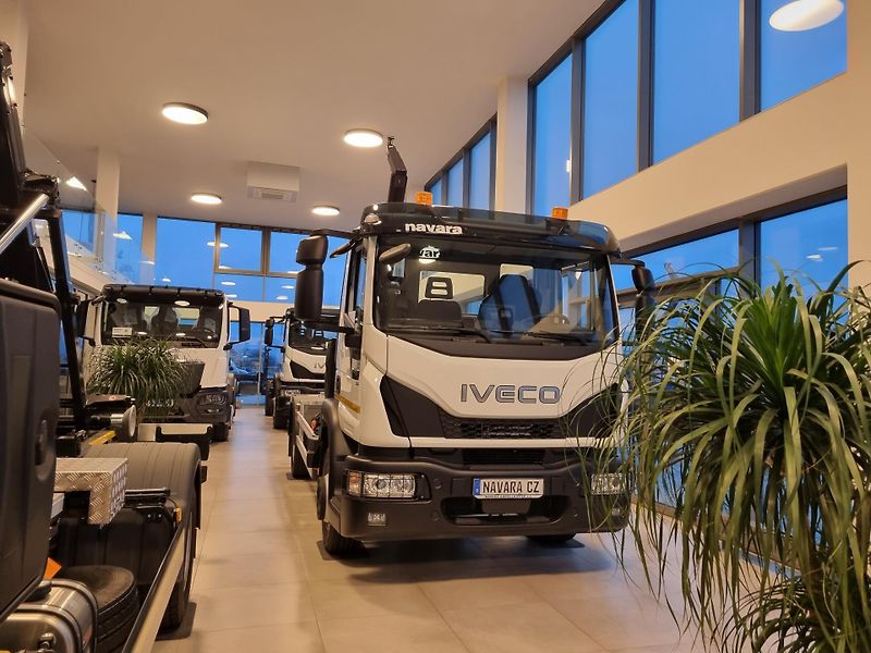 Iveco Eurocargo 120E22 KONTEJNER 8T - fotka 15 z 19
