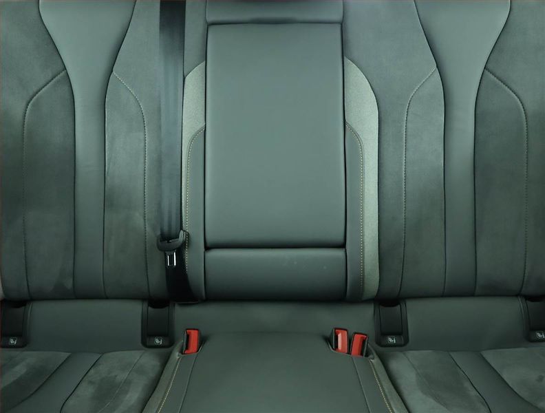 Škoda Enyaq (2021) iV 60 (62 kWh), SoH 92% - fotka 10 z 18