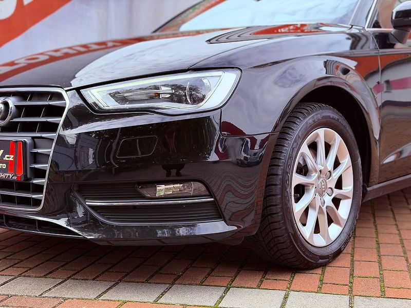 Audi A3 1.4 Sportback, 1.Maj, Serviska - fotka 3 z 27