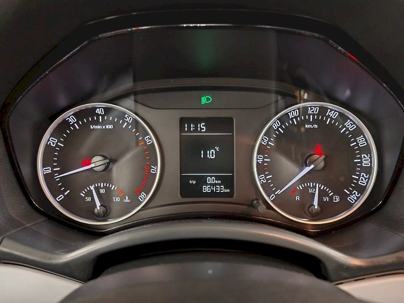 Škoda Octavia (2011) 1.2 TSI 77kW Ambition Plus - fotka 7 z 22