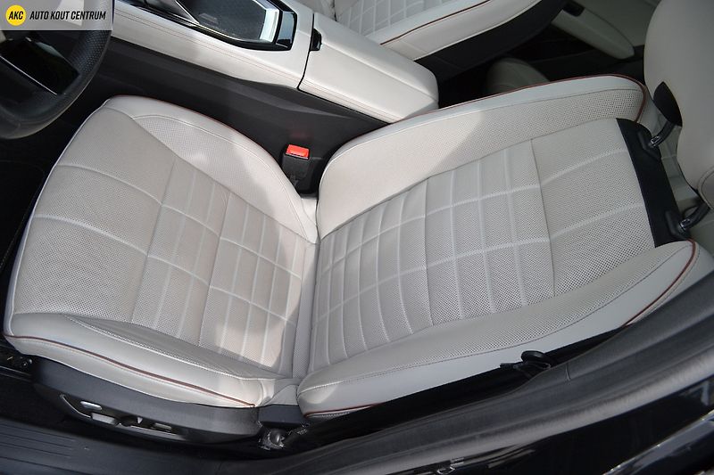 Renault Espace VI ICONIC E-TECH FULL HYBRID 2 - fotka 30 z 71