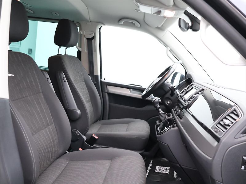 Volkswagen Multivan 2,0 TDI 150kW 4Motion LED 1Maj - fotka 12 z 30