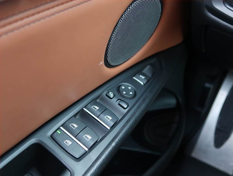 BMW X6 (2018) M Paket xDrive30d - fotka 20 z 23