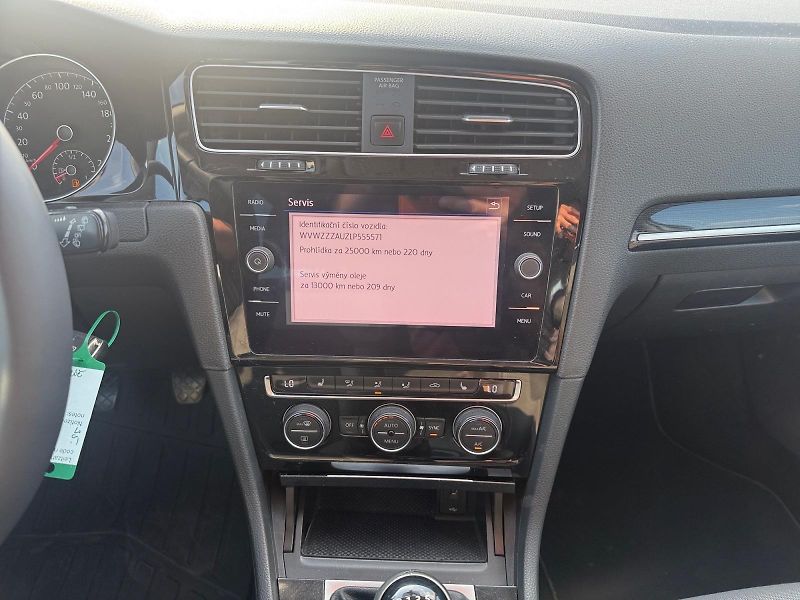 Volkswagen Golf Variant (2020) HIGHLINE 1.5TSI 110kW CZ DPH - fotka 10 z 11