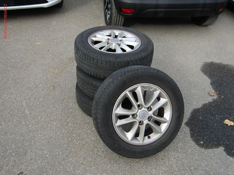 Hyundai i30 (2012) 1.6GDi, 2.maj,ČR, Trikolor - fotka 18 z 18