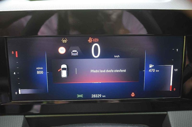 Nový Opel Astra je dobře využitelný v českém prostředí
