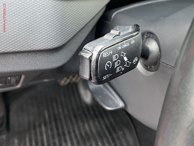 Škoda Scala (2020) 1.6 TDi, Ambition, DSG - fotka 13 z 19