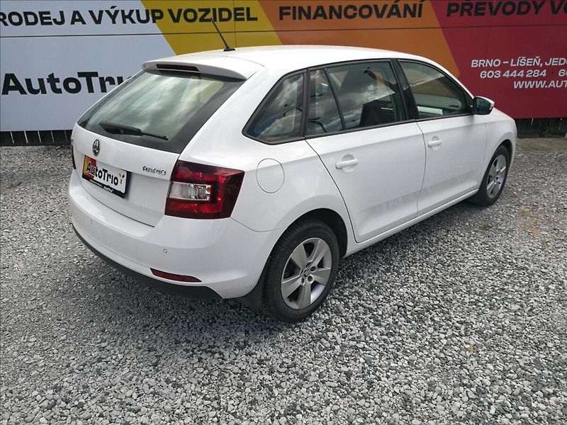 Škoda Rapid 1,0 TSi Ambition - fotka 3 z 17