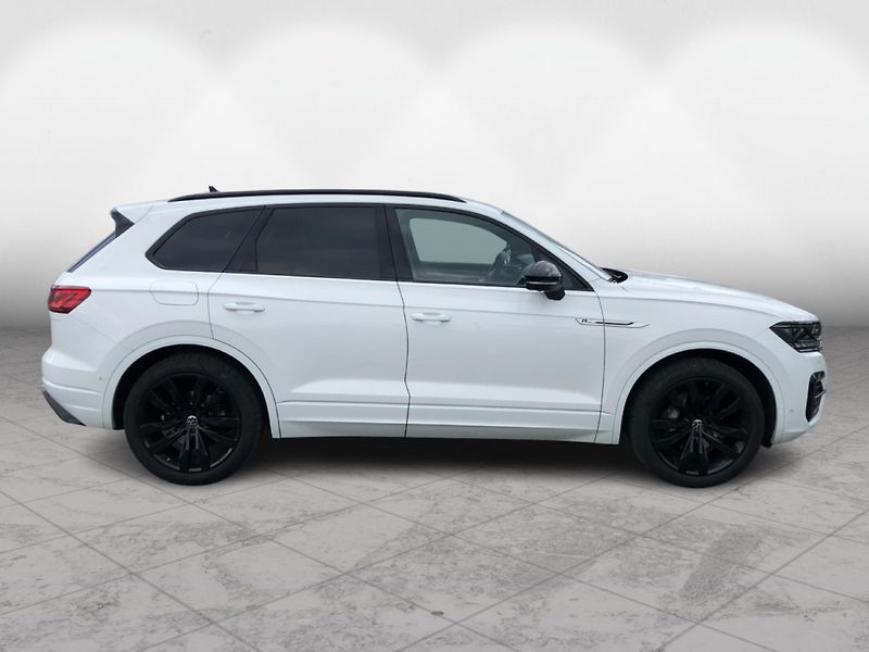 Volkswagen Touareg 3.0 TDI R-Line - fotka 8 z 30