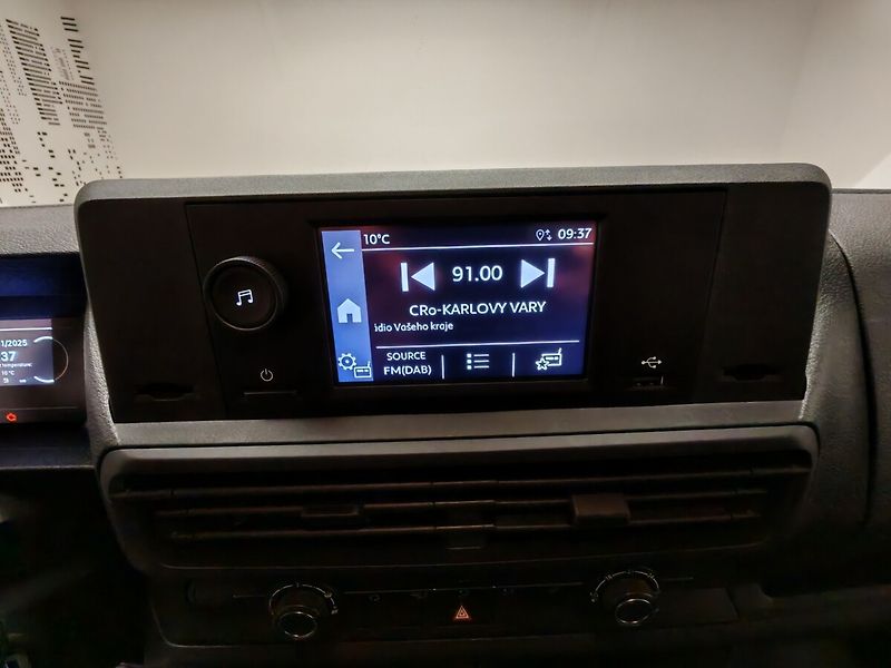 Toyota ProAce Verso 2,0D L2 6MT Combi 8S - fotka 17 z 22