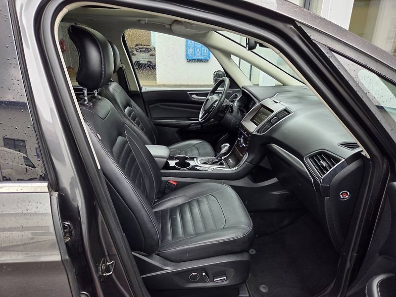 Ford Galaxy 2.0 TDCI Automat Titanium+ - fotka 41 z 43