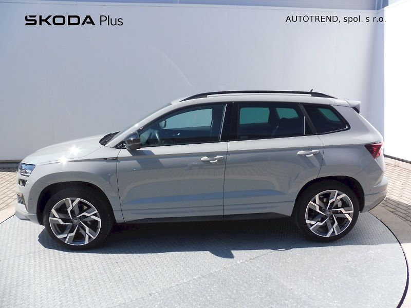 Škoda Karoq (2025) SportLine 2,0 TSI 140kW DSG 4x - fotka 3 z 29