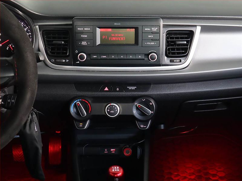 Kia Rio (2017) 1.25 CVVT, Serv.kniha - fotka 12 z 18