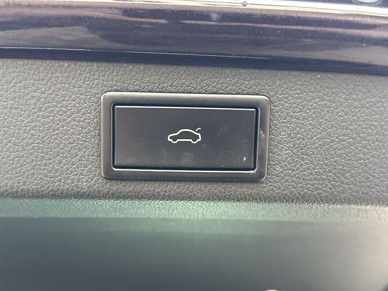 Škoda Superb (2020) Combi 1.4 TSI iV DSG Ambition - fotka 27 z 35