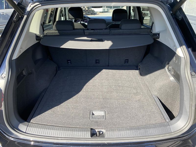 Volkswagen Tiguan Allspace 1.4TSI 110KW -ALLSPACE- DPH - fotka 34 z 47