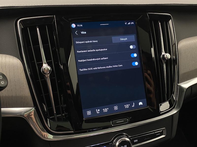 Volvo V90 CC B5 AWD ULTIMATE REZERVACE - fotka 60 z 68