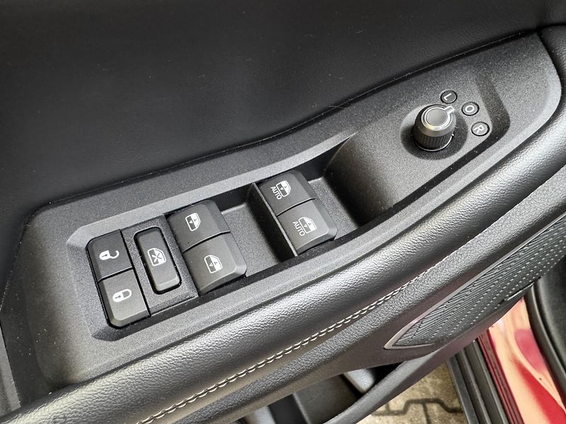 Jeep Grand Cherokee 3,6 V6 Limited - fotka 25 z 59
