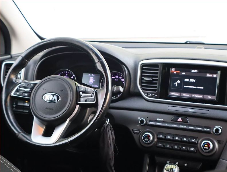 Kia Sportage (2018) 1.6 CRDi, 4X4, Tempomat - fotka 7 z 16