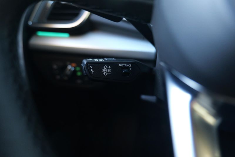 Audi Q5 40TDI quattro Matrix Cockpit - fotka 24 z 39