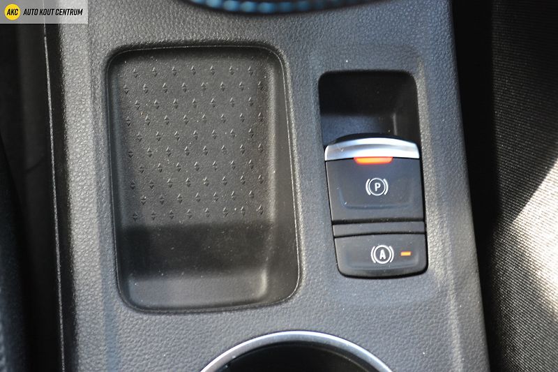 Renault Captur ESPRIT ALPINE E-Tech full hybr - fotka 27 z 61