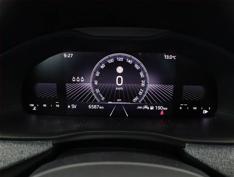 Škoda Scala (2025) Selection 1.0 TSI - fotka 9 z 19