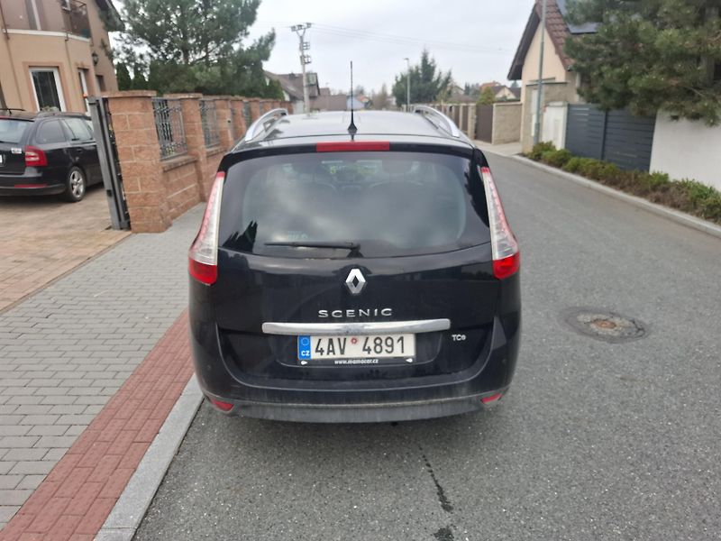 Renault Grand Scénic (2015) 1.2 TCI,9+7kW,navi,led,CZ - fotka 3 z 13