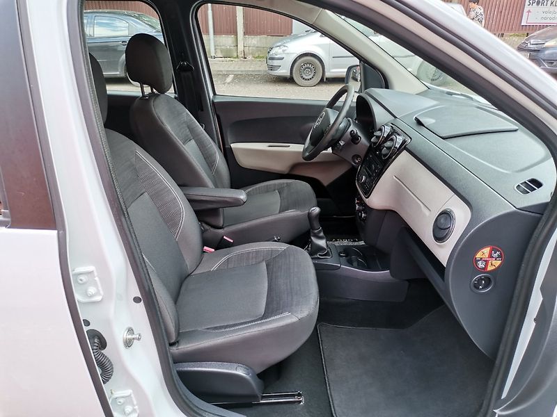 Dacia Lodgy (2016) 1.6i 75kw Tempomat Klima - fotka 14 z 26