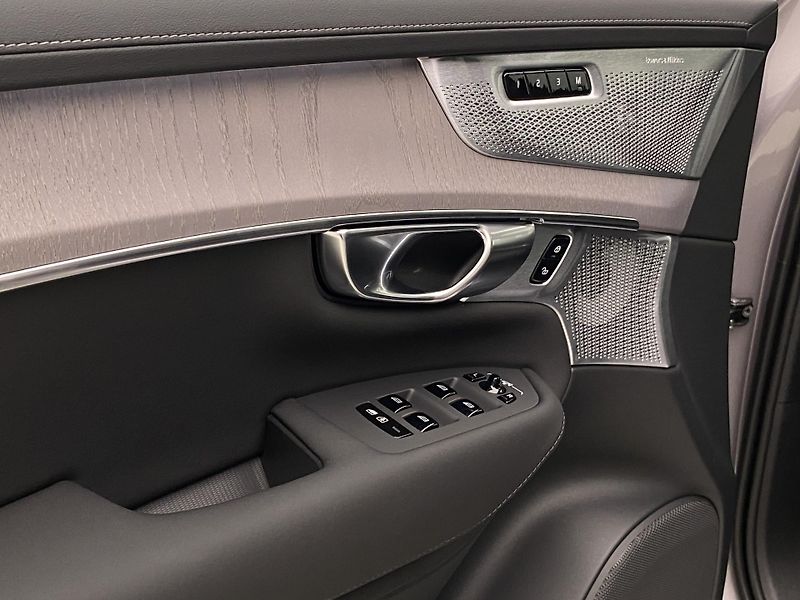 Volvo XC90 (2026) T8 AWD Plug-in BRIGHT ULTRA - fotka 31 z 76