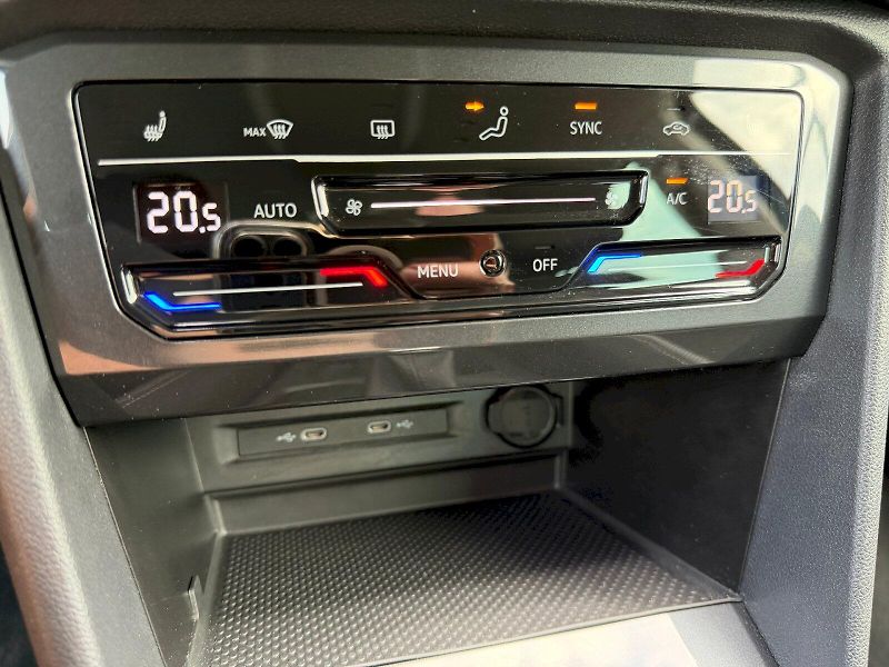 Volkswagen Tiguan (2022) 1.5 TSI 110kW DSG Life Matrix - fotka 27 z 35