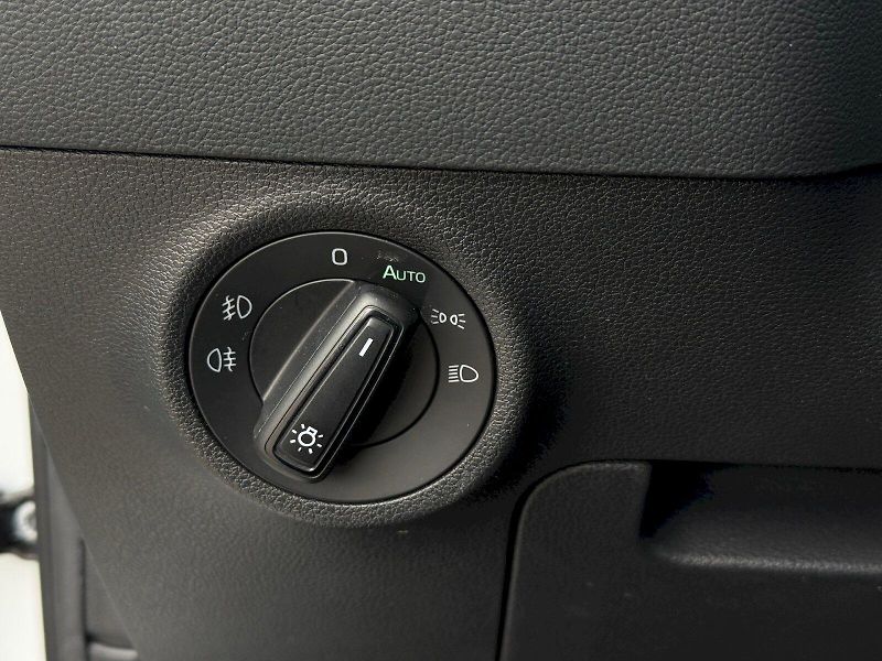 Škoda Karoq (2023) 1.5 TSI 110 kW DSG - fotka 15 z 24
