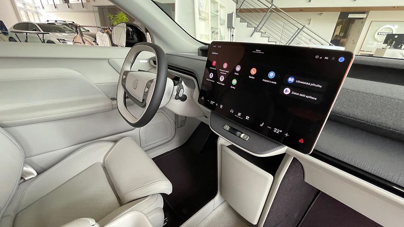 Volvo EX60 (2026) P10 AWD ULTRA - fotka 14 z 27