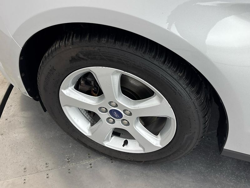 Ford Galaxy MPV - fotka 28 z 29