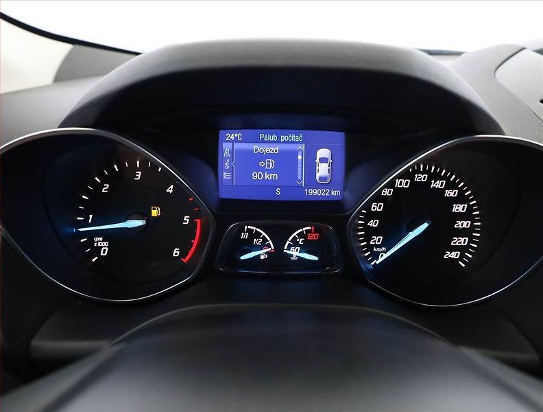 Ford Kuga (2014) Trend 2.0 TDCi, 4X4, Navi - fotka 9 z 20