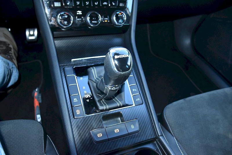 Škoda Superb (2023) Combi Sportline 1.5 TSI 110kW - fotka 24 z 35