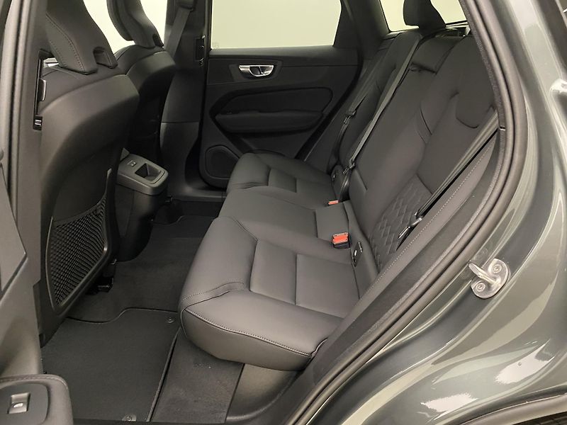 Volvo XC60 (2026) B5 AWD AUT BRIGHT PLUS  - fotka 6 z 66