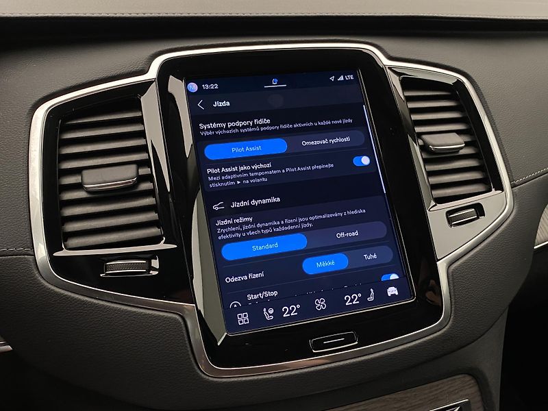 Volvo XC90 B5 AWD DARK PLUS AUT CZ 7m - fotka 52 z 67