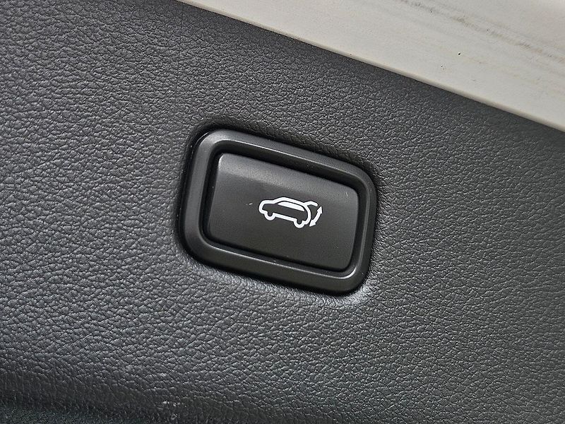 Hyundai Tucson 2,0D N-Line Premium,4x4, 1.maj - fotka 38 z 44