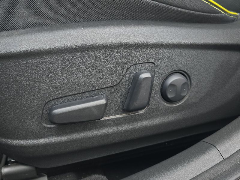 Hyundai Kona (2018) Style Premium 1.6T-GDi A/T 4x4 - fotka 25 z 30