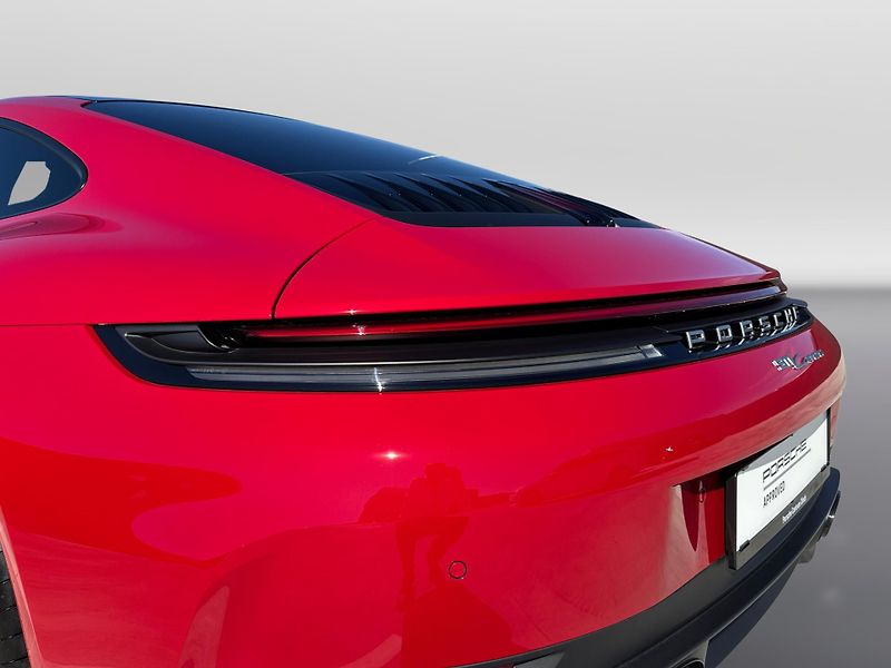 Porsche 911 Carrera - fotka 24 z 30