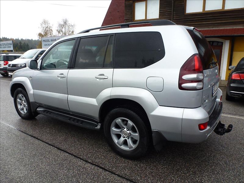 Toyota Land Cruiser 3,0 120 D4-D Lux+ Automat - fotka 14 z 58
