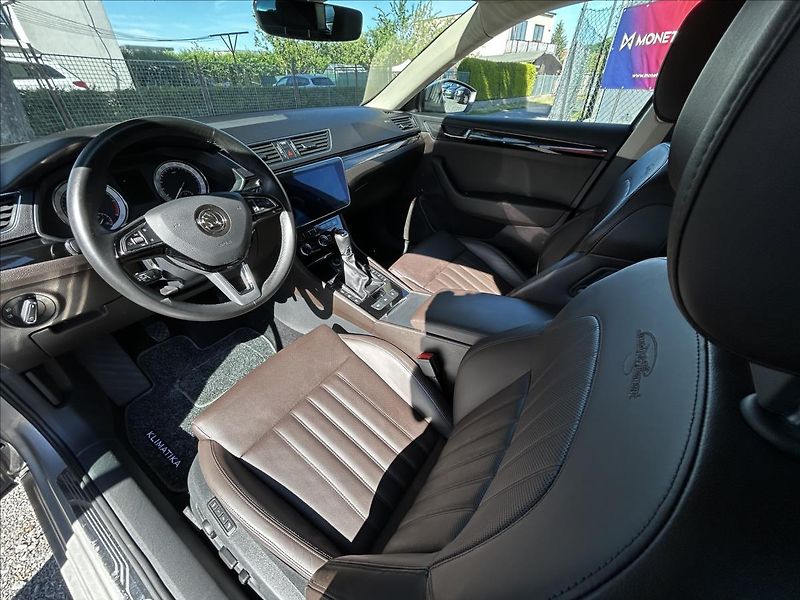 Škoda Superb 2,0 TDi 4x4  L&K DPH WEBASTO - fotka 15 z 50