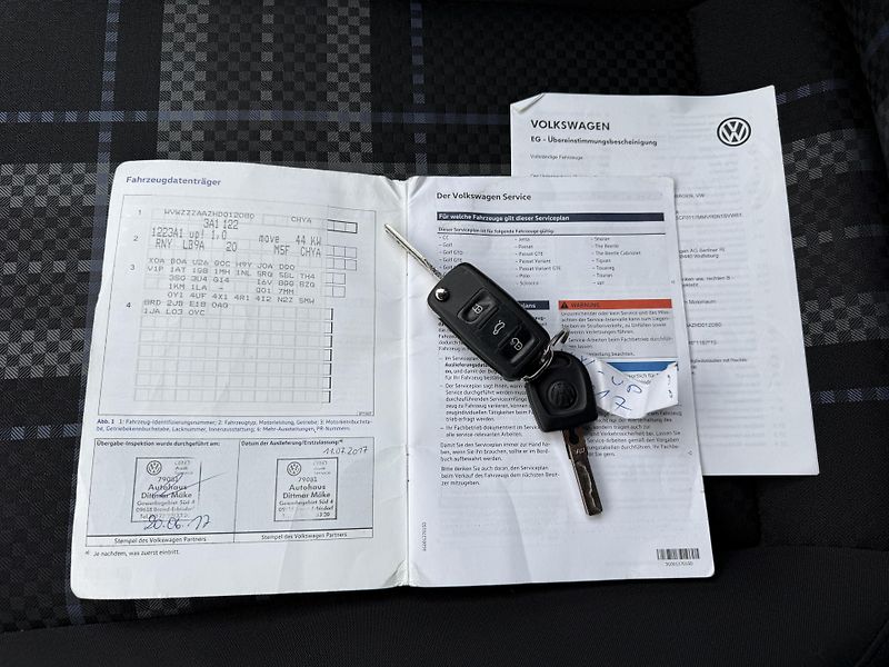 Volkswagen up! (2017) 1.0 MPI ser.knížka alu kola - fotka 22 z 25